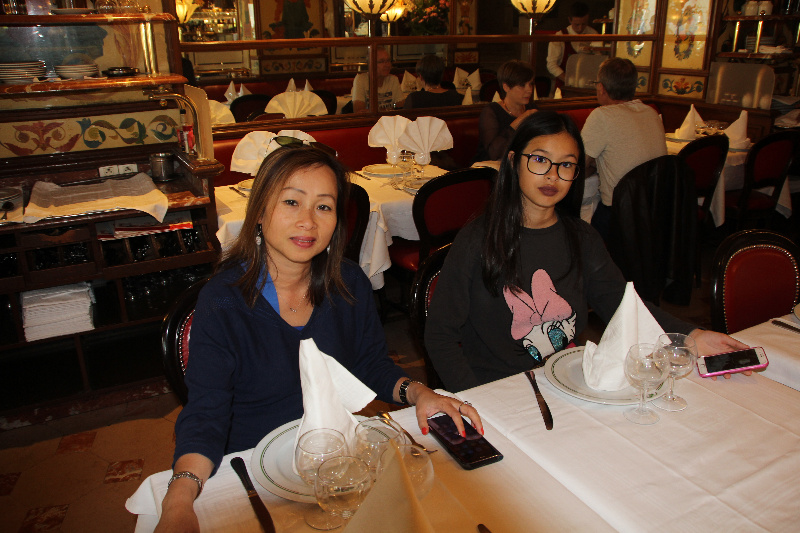 Paris 2018 494 Pied Cochon